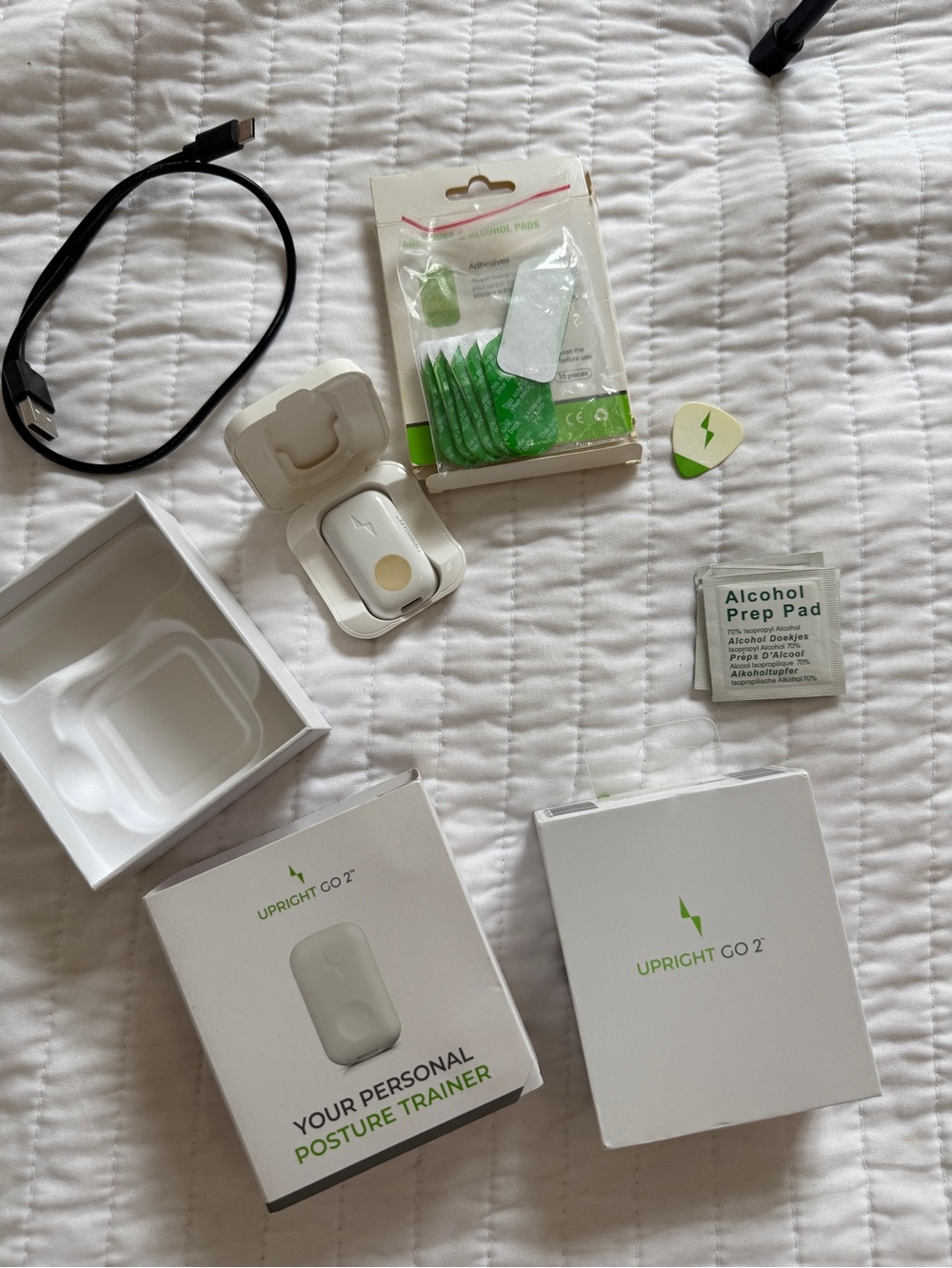 Go 2 White Personal Posture Trainer - Wearable Posture Sensor